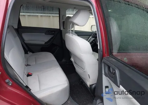 2018 Subaru Forester 2.5I Premium z USA, uszkodzony, nr VIN JF2SJAEC2JH523071